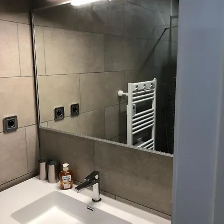 Διαμέρισμα Entre Et Commerces *